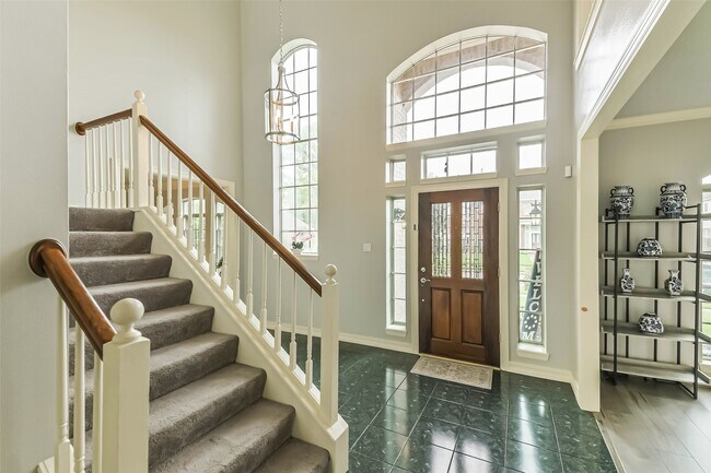 Building Photo - 13023 Dogwood Blossom Trail