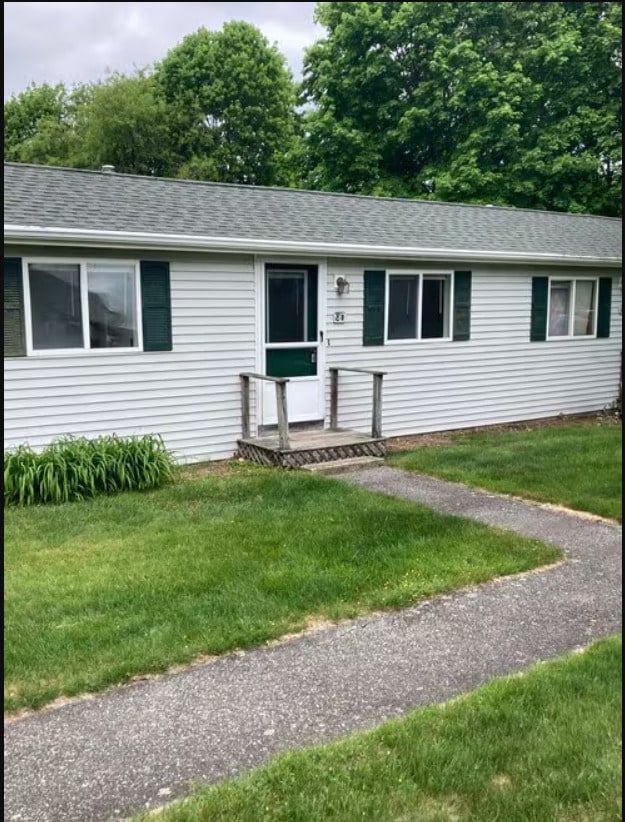 Building Photo - 8 Regency Dr