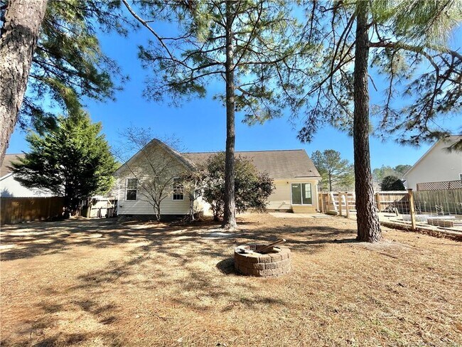 Building Photo - 332 Juno Dr