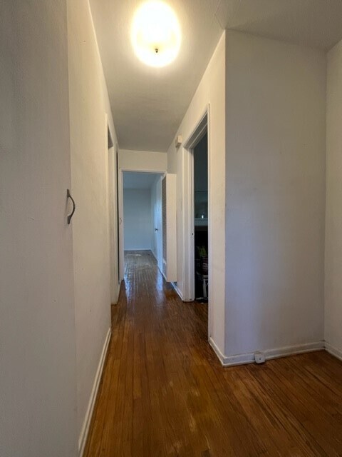 Building Photo - 536 Cypress Ave
