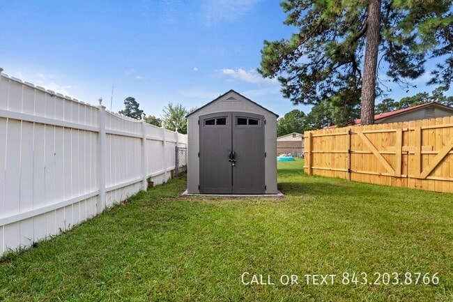 Building Photo - 625 Kristen Cir