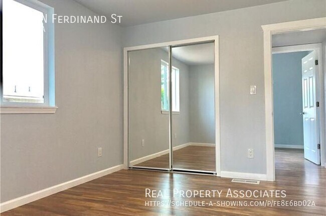 Building Photo - 4324 N Ferdinand St
