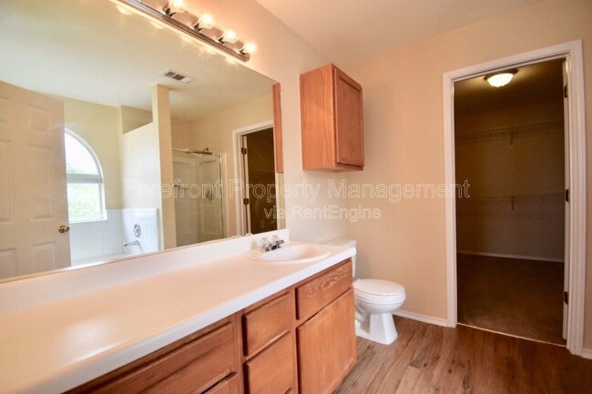 Building Photo - 10527 Cub Haven