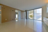 Building Photo - Veer Towers 602W-Strip and CityCenter Views form this Stunning 2Bd/2Ba Residence