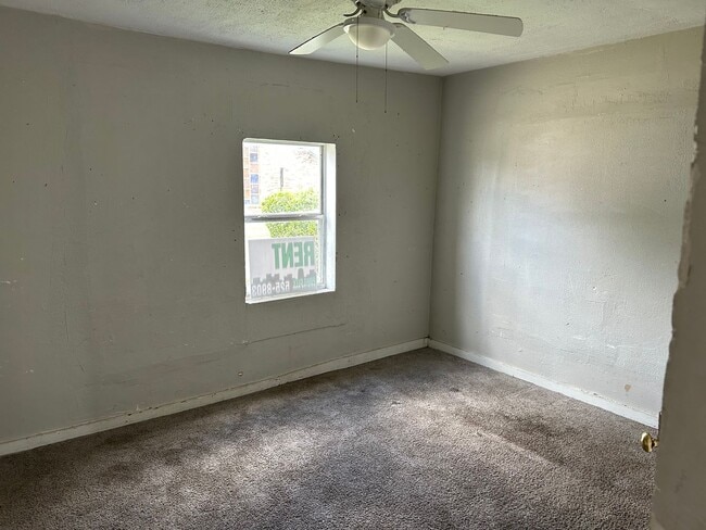 Building Photo - 1828 Scott-