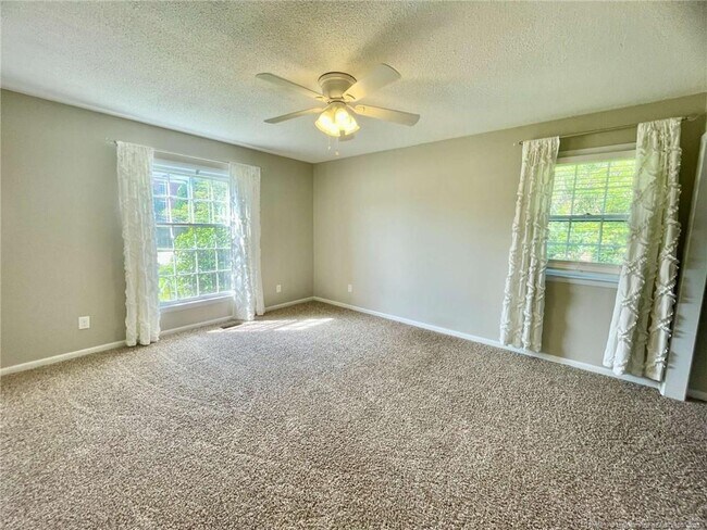 Building Photo - 2309 Village Dr