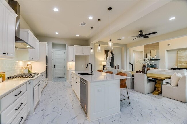 Building Photo - 12812 Padua Dr