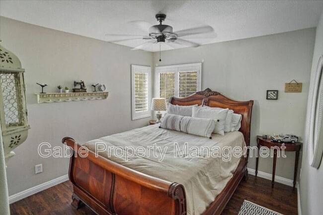 Building Photo - 22922 Boxwood Ln