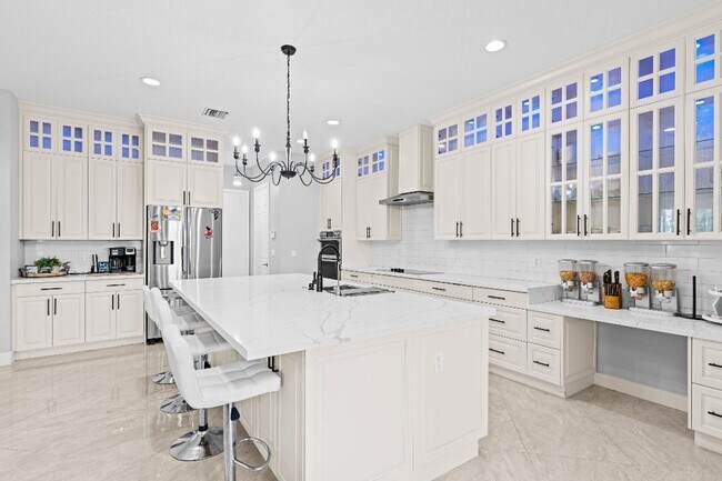 Building Photo - 4102 Artesa Dr