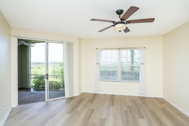 Building Photo - 4010 Grande Vista Blvd