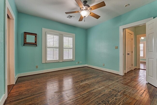 Building Photo - 711 Granberry St