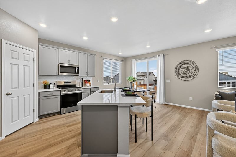 Building Photo - 13375 Valley Peak Dr