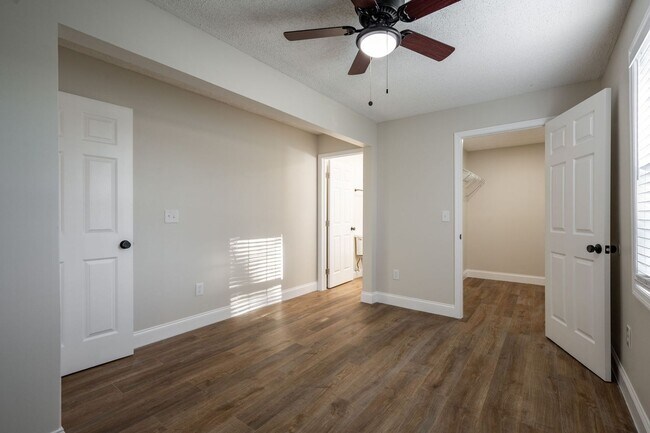 Building Photo - 640 Mission Ridge Rd