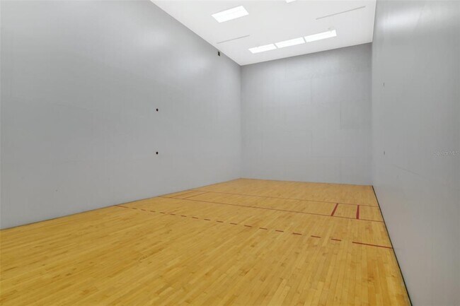 Building Photo - 1707 W Spring Meadow Loop