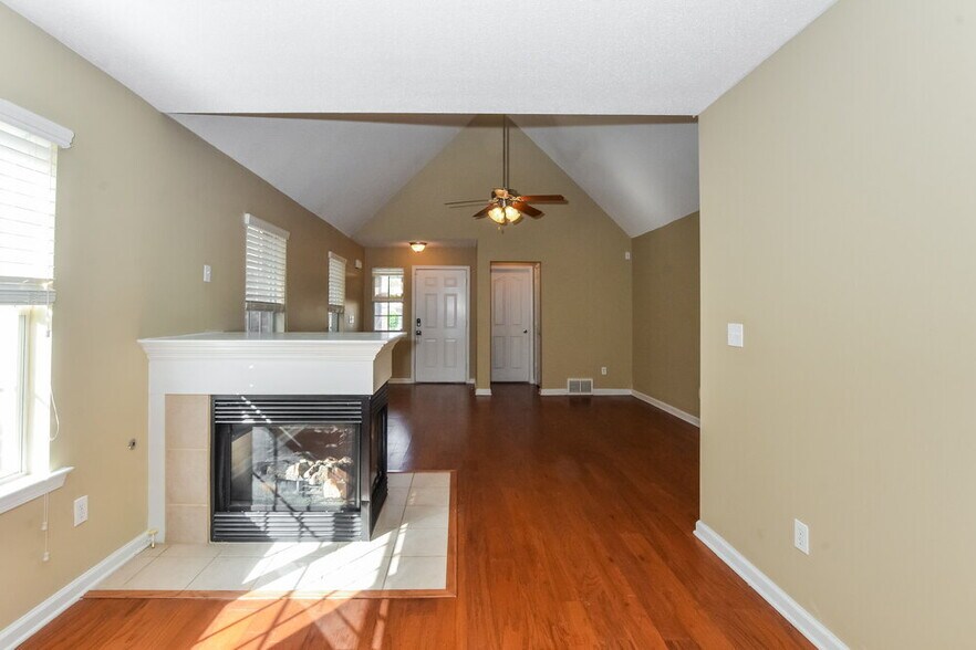 Building Photo - 8573 Griffin Park Dr