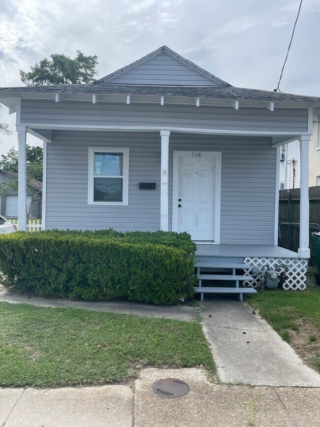 Building Photo - 538 Ave A