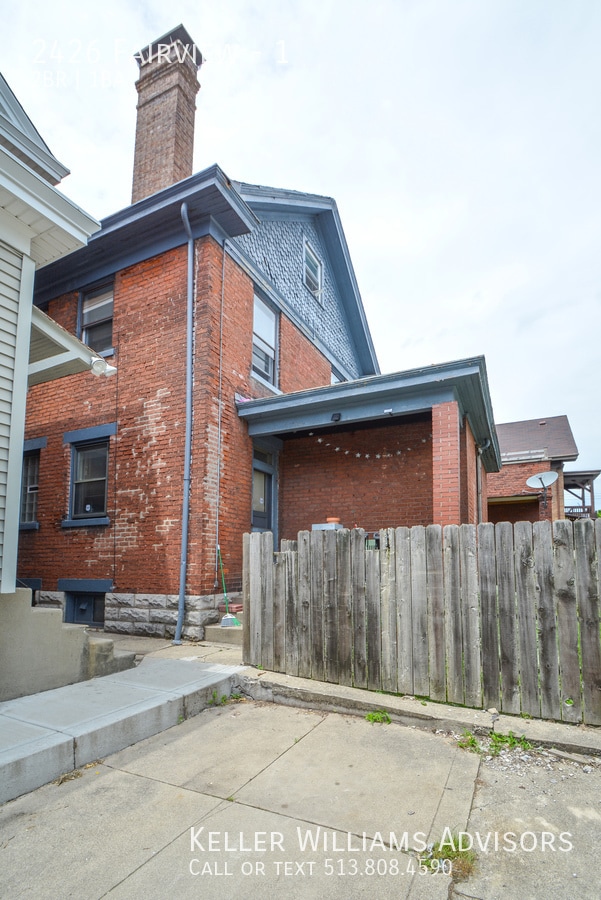 Building Photo - 2426 Fairview-1