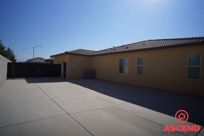 Building Photo - 8904 Costa Blanca Dr