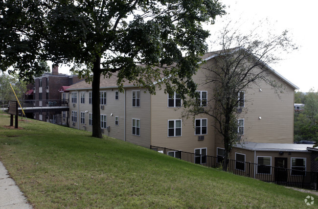 Building Photo - Independence Manor