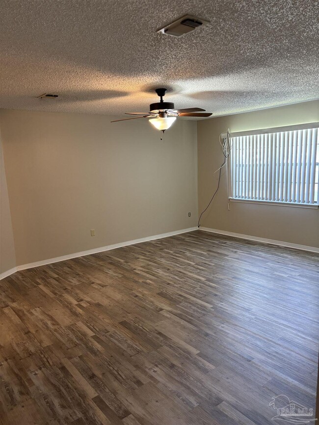 Building Photo - 4942 Lanett Dr