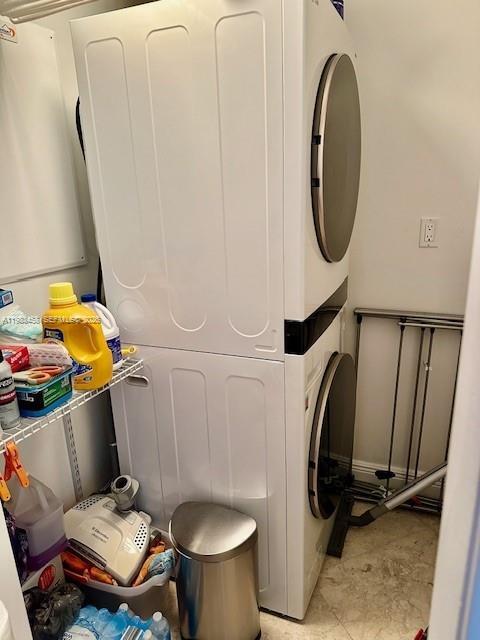 Building Photo - 1830 S Ocean Dr