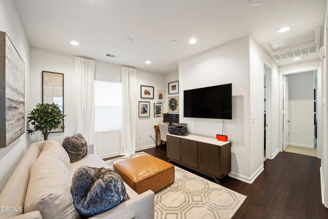 Building Photo - 1560 Thorpe Trl