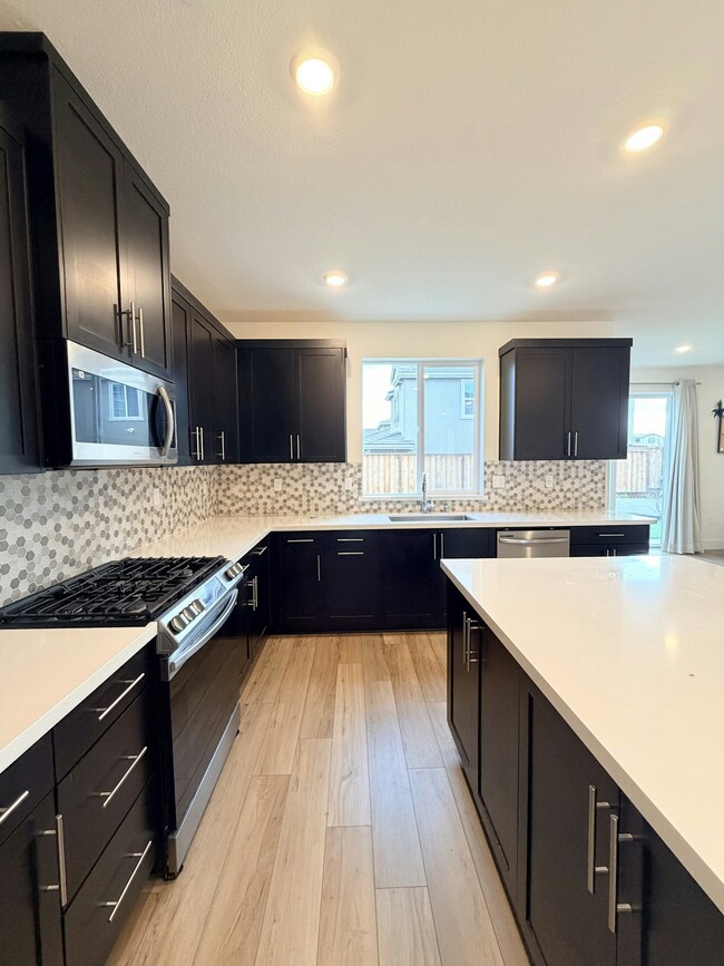 Building Photo - 5242 Upton Ave