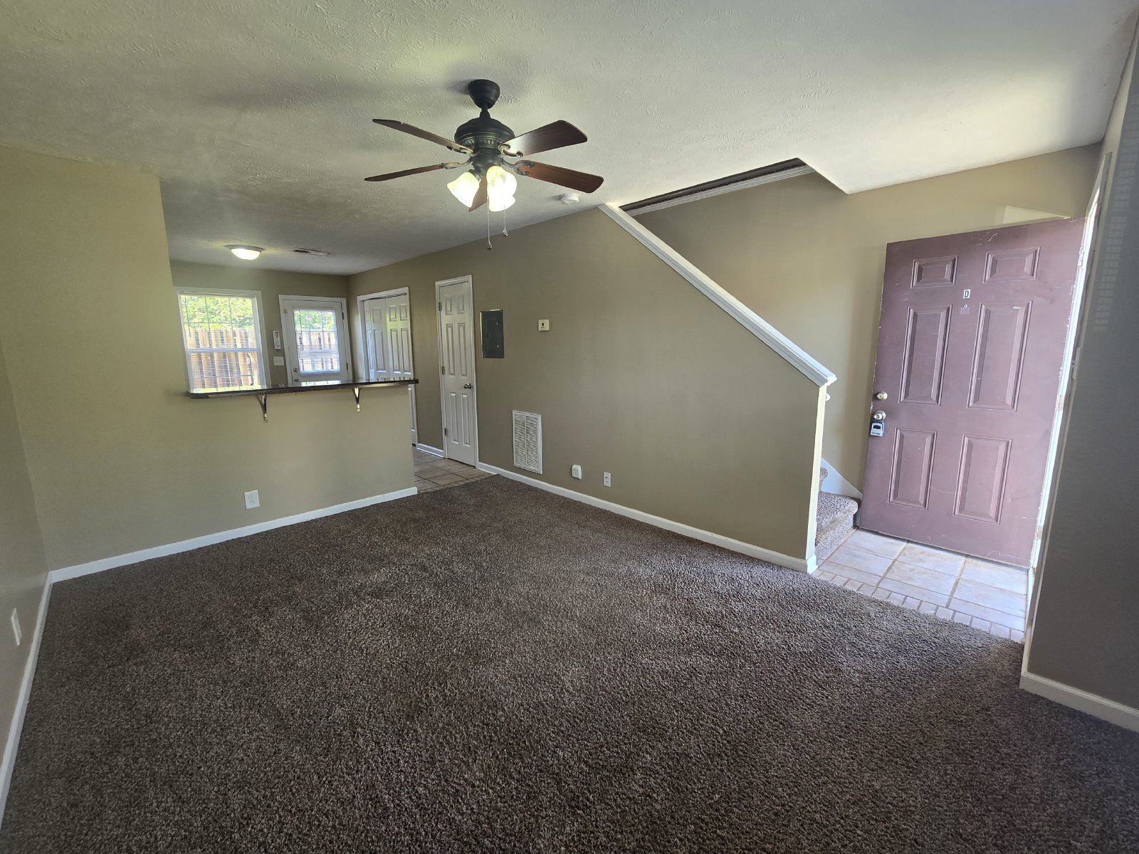 Building Photo - 812D Oak Arbor Ct
