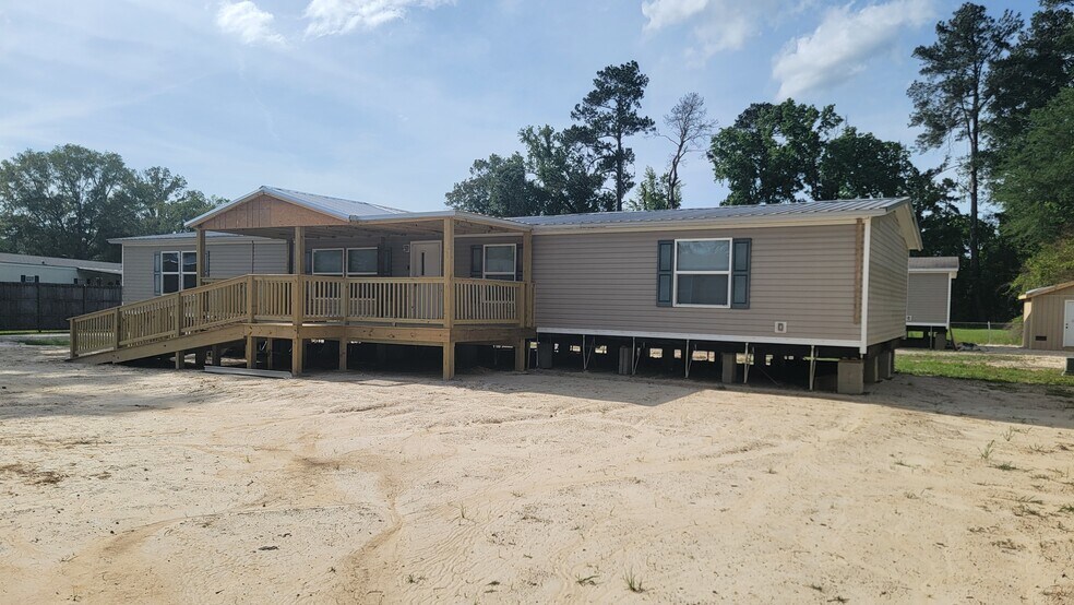 Building Photo - 32744 Carolee Cir
