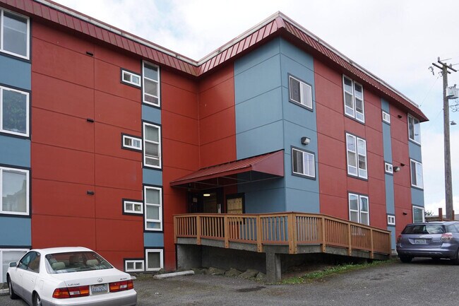 Building Photo - 6314 34th Ave SW