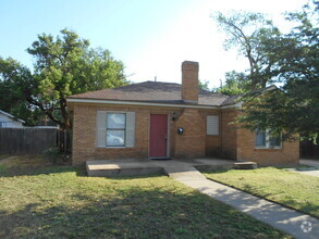 Building Photo - Pre-Leasing for Summer/Fall 2025!