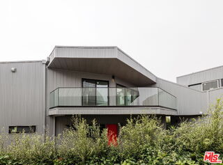 Building Photo - 340 Indiana Ave