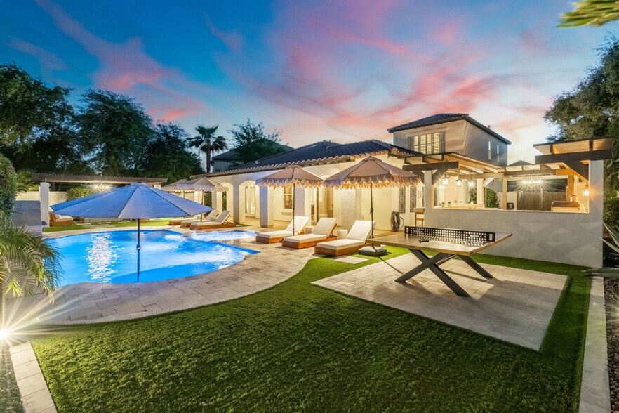 Building Photo - 3083 S Cottonwood Ct