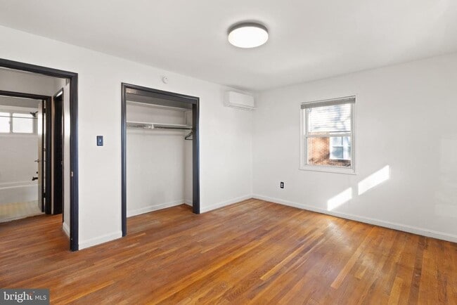 Building Photo - 2444 S Culpeper St