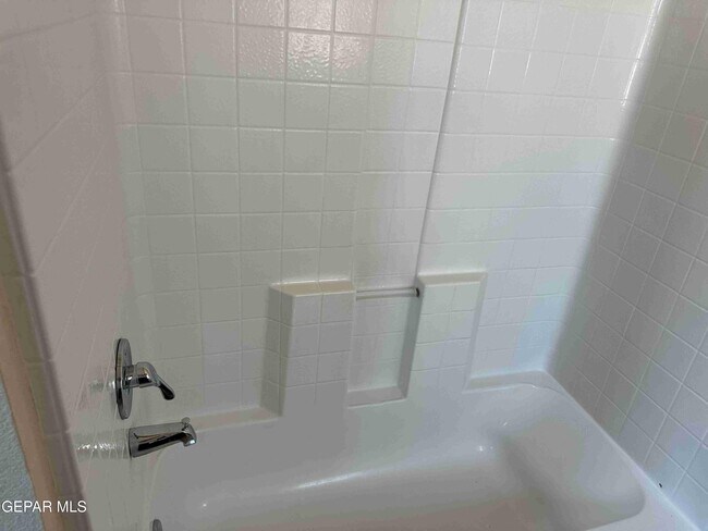 Building Photo - 14712 Far View Ct