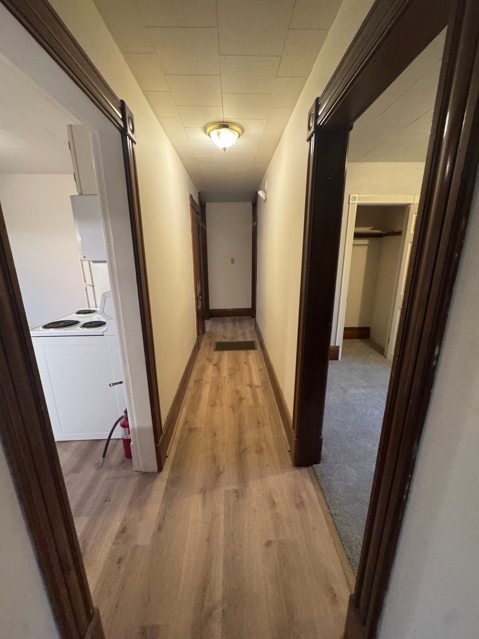 Building Photo - 15 Railroad St