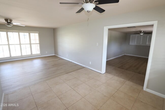 Building Photo - 3809 E Coolidge St