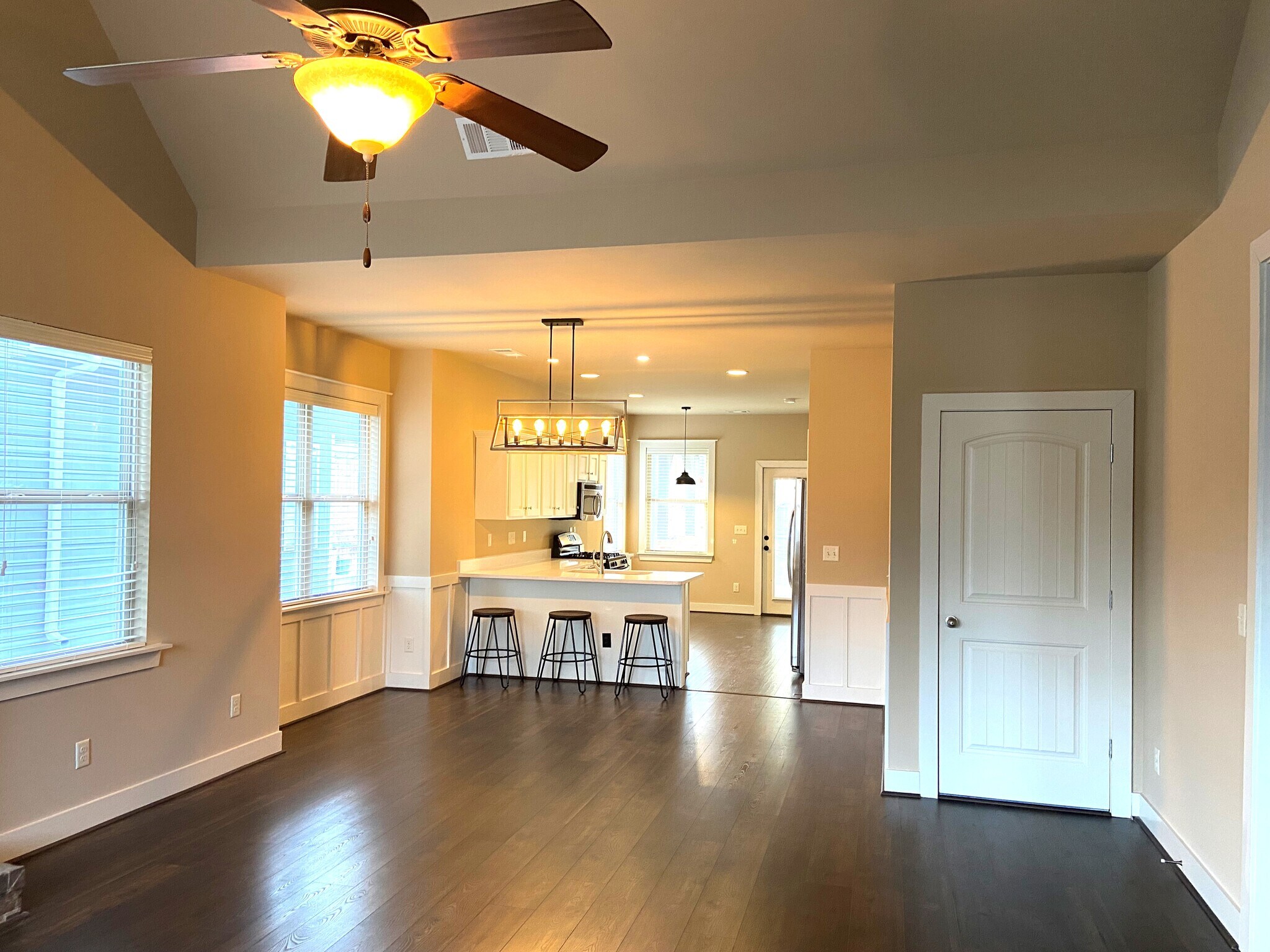 Building Photo - 1036 Crawford Ct