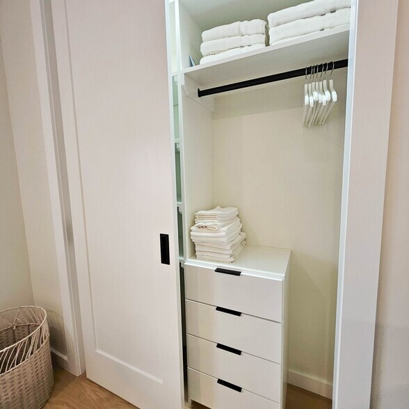 Building Photo - 3239 46th St