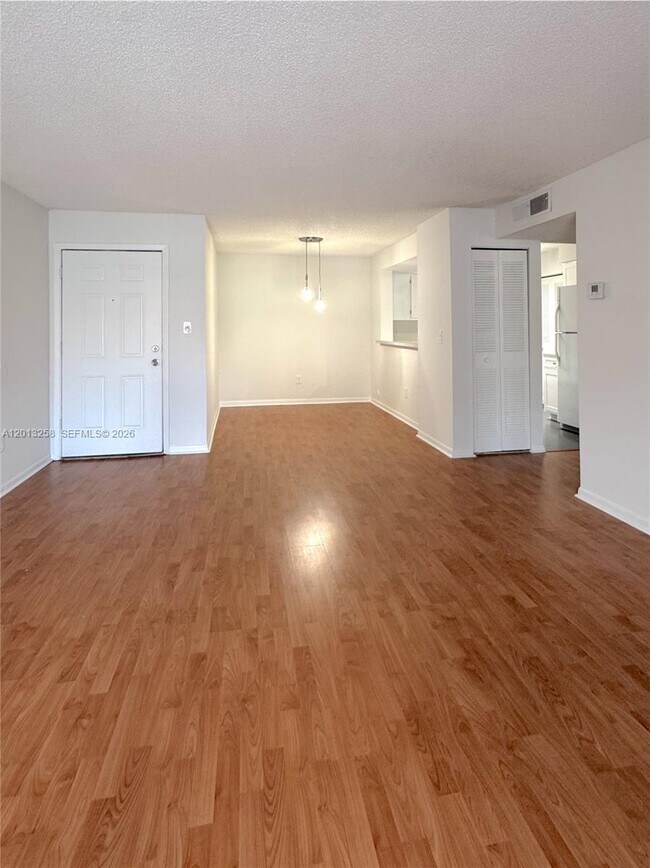 Building Photo - 1281 SW 46th Ave