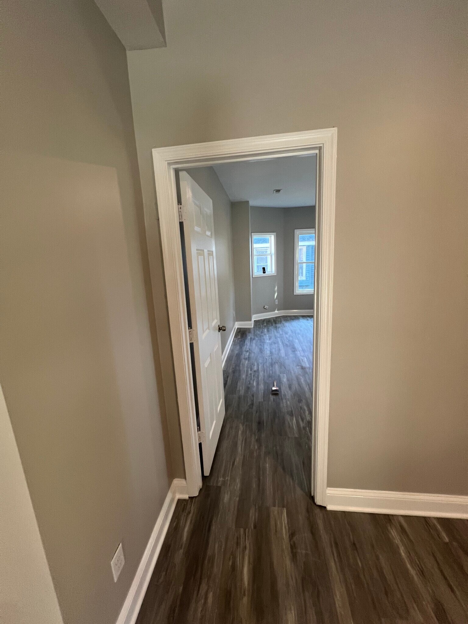 Building Photo - 3811 Barrington Rd