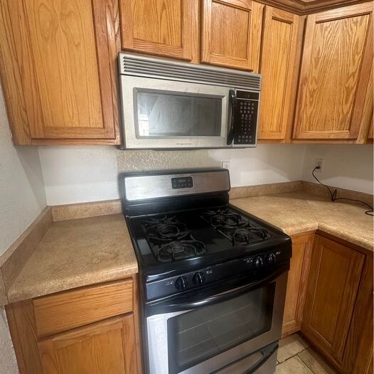 Building Photo - 2929 Mobile Ave