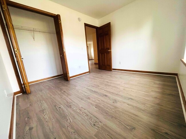 Building Photo - 1618 Bear Claw Ln