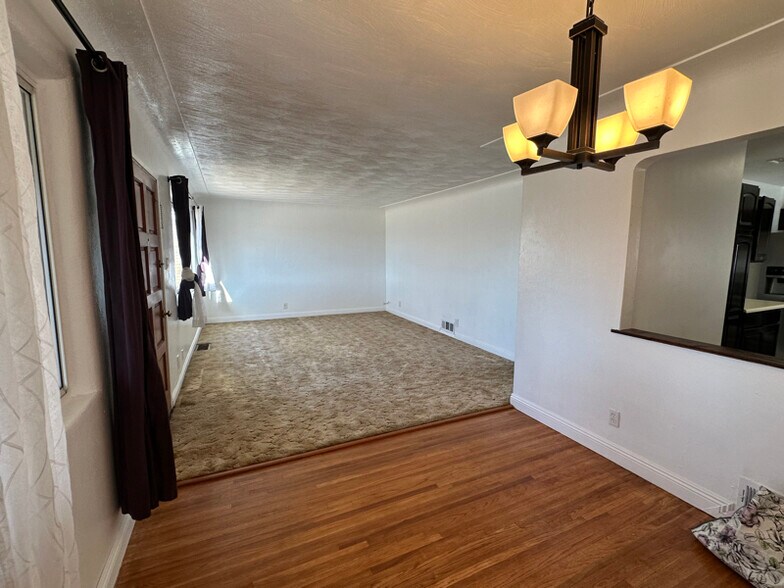 Building Photo - 1124 Indiana St SE