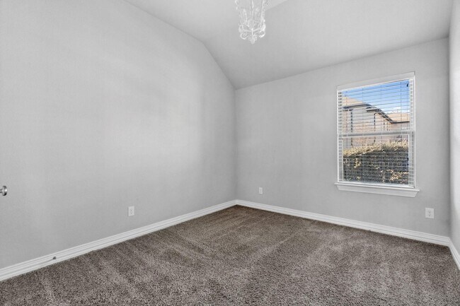 Building Photo - 3929 Good Night Trl