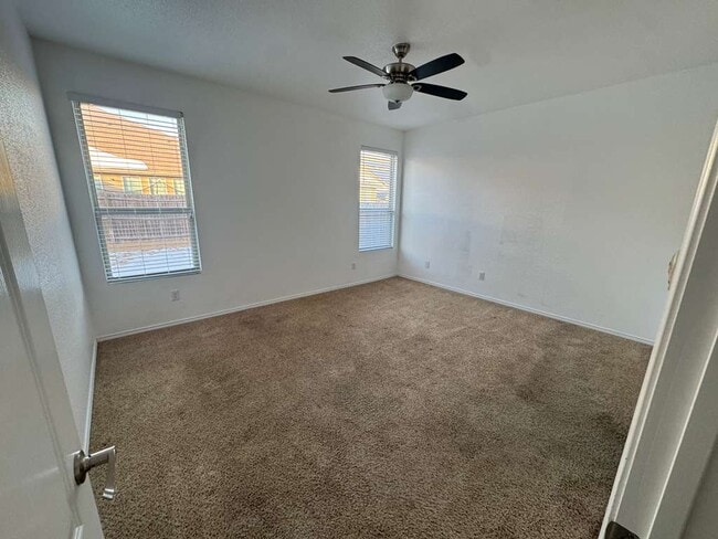 Building Photo - 6212 Topsail Dr