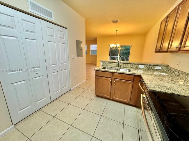 Building Photo - 8650 NW 97th Ave