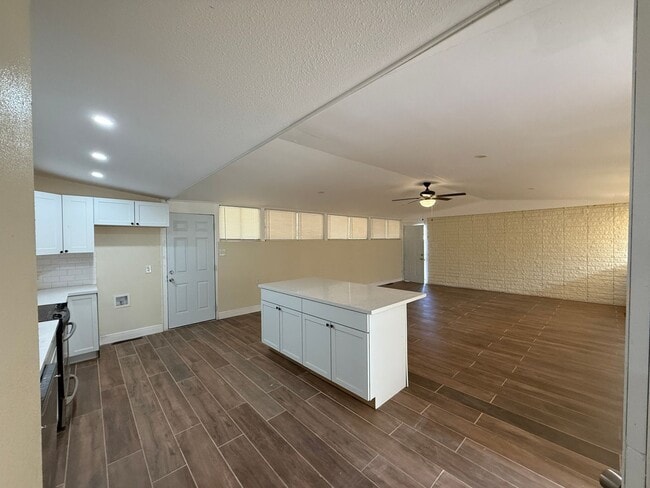 Building Photo - Newly Renovated Home in Blanchard, La