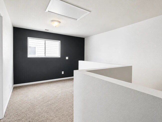 Building Photo - 126 Sedgewick Dr