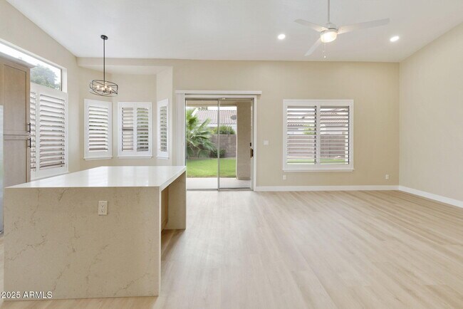 Building Photo - 1737 E Cortez Dr
